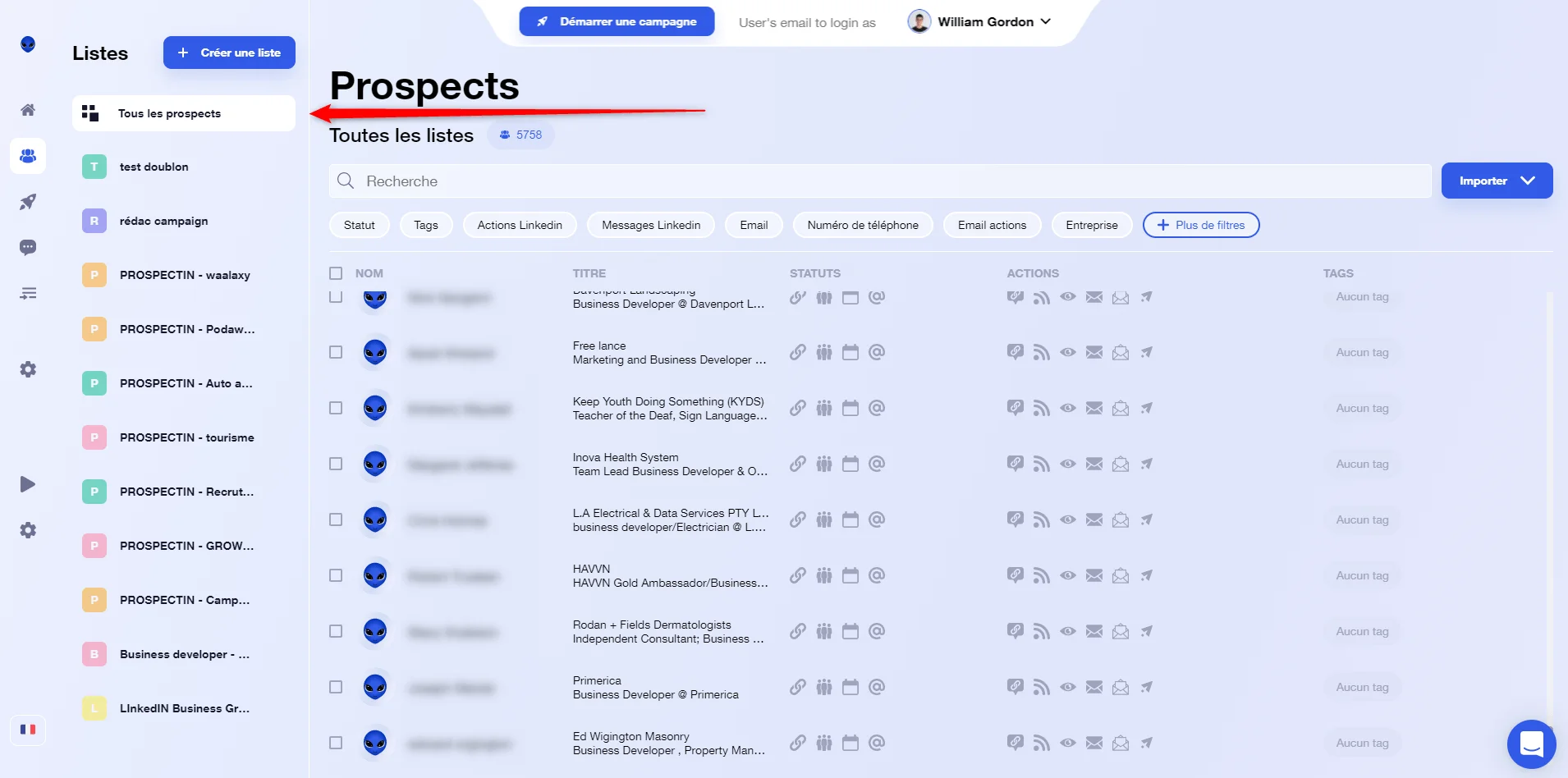 Liste de prospects avec colonnes Tags, Actions, Email et Téléphone