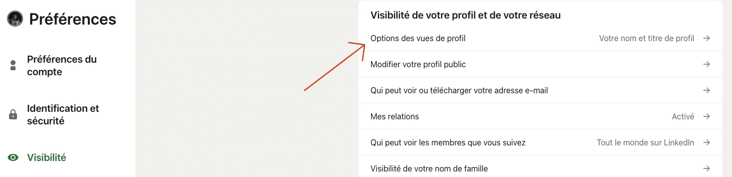Panneau de paramètres de préférences LinkedIn montrant les options de visibilité du profil et du réseau utilisateur.